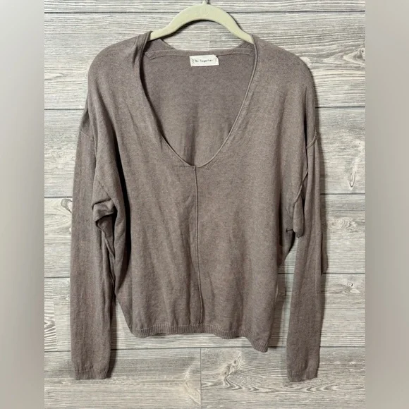 By Together Mocha Cotton & Cashmere V-Neck Relaxed Sweater, Small, - Picture 3 of 9